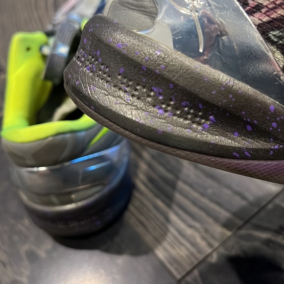 Kobe Prelude -multi color size 6.5 worn. Sorry no box - Picture 6 of 9